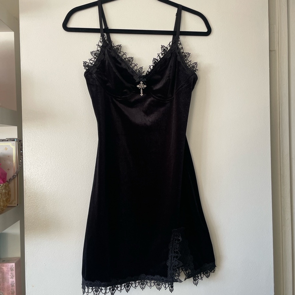 Gothic Velvet Lace Trim Slip Dress Cross Charm Dark Coquette Y2K Grunge|Medium
